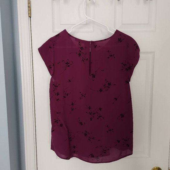 Magenta Floral Blouse NWOT - Picture 3 of 6